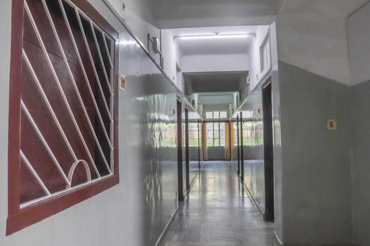 Spot On 49477 Hotel Galaxy Dimāpur Εξωτερικό φωτογραφία